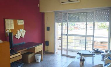 Alquiler fabrica local industrial en Caseros