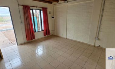 Casa en alquiler c/ cochera en Lunlunta