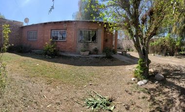 Venta dos casas en gran terreno en Los Corralitos.