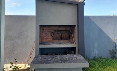VENTA CASA 4 AMB - EL REMANSO - CARLOS SPEGAZZINI