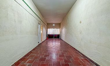 VENTA CASA EN BLOCK 2 AMB + 4 AMB DON BOSCO