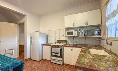 VENTA CASA EN BLOCK 2 AMB + 4 AMB DON BOSCO