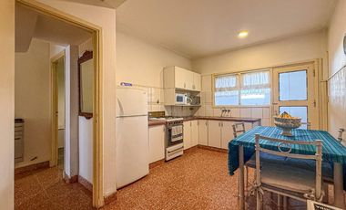VENTA CASA EN BLOCK 2 AMB + 4 AMB DON BOSCO