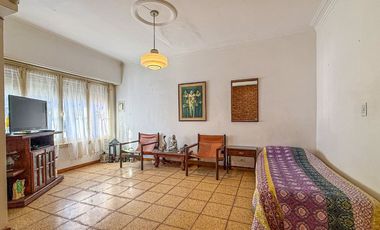 VENTA CASA EN BLOCK 2 AMB + 4 AMB DON BOSCO