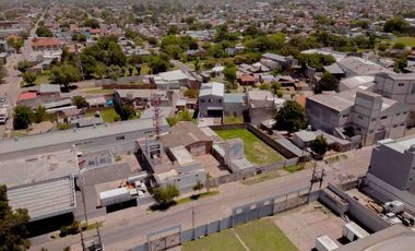 Venta galpon con oficinas a estrenar Las Avenidas