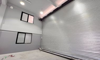 Venta galpon con oficinas a estrenar Las Avenidas