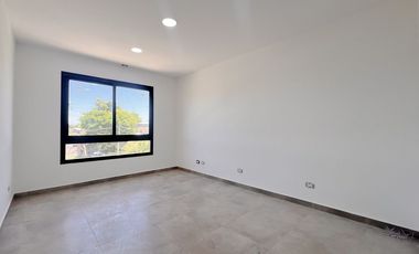 Venta galpon con oficinas a estrenar Las Avenidas