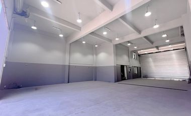 Venta galpon con oficinas a estrenar Las Avenidas