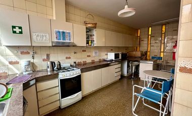 VENTA CASA DE ALTA CATEGORIA BOMBAL SUR GODOY CRUZ