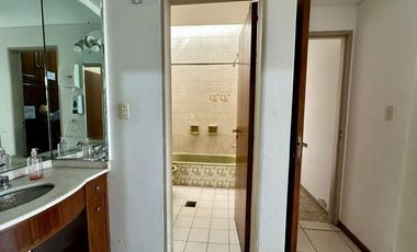 VENTA CASA DE ALTA CATEGORIA BOMBAL SUR GODOY CRUZ