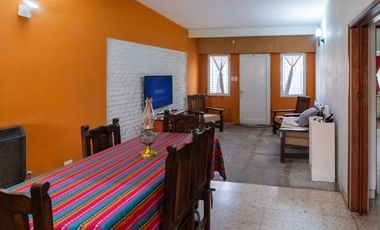 CASA DOS DORM + COCHERA Y PATIO VILLA CONSTITUCION