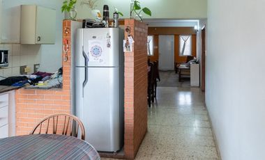 CASA DOS DORM + COCHERA Y PATIO VILLA CONSTITUCION