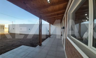ALQUILER CASA MONOAMBIENTE CON PATIO Y COCHERA