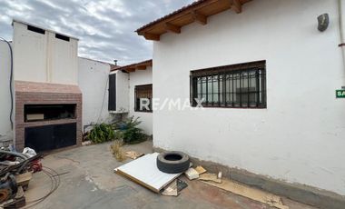 SE VENDEN OFICINA CORPORATIVA CON DEPOSITO