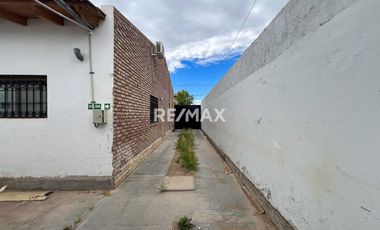 SE VENDEN OFICINA CORPORATIVA CON DEPOSITO