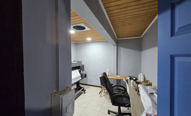 Oficina en Venta en Sector El Arenal - 12 Sur con 2 Oriente, esquina