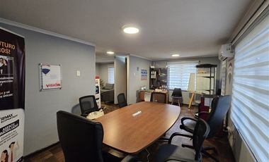 Oficina en Venta en Sector El Arenal - 12 Sur con 2 Oriente, esquina