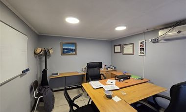 Oficina en Venta en Sector El Arenal - 12 Sur con 2 Oriente, esquina