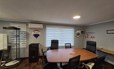 Oficina en Venta en Sector El Arenal - 12 Sur con 2 Oriente, esquina