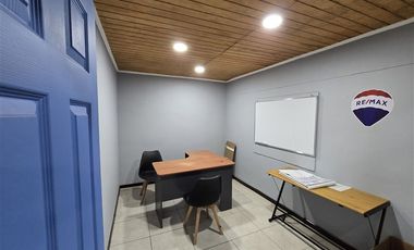 Oficina en Venta en Sector El Arenal - 12 Sur con 2 Oriente, esquina