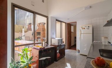 Casa planta baja en PH en centro de Santa Fe