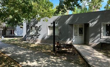 VENTA CASA DE 4 AMBIENTES BARRIO PRIVADO EN MORENO