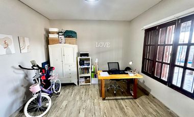 SE VENDE IMPECABLE CASA EN JARDINES DE LA COSTA II