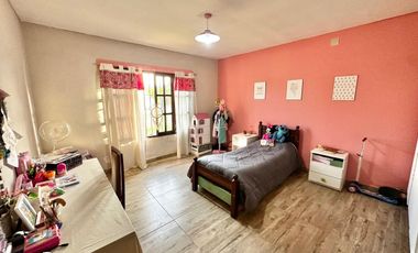 SE VENDE IMPECABLE CASA EN JARDINES DE LA COSTA II