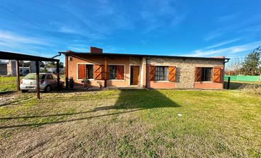 SE VENDE IMPECABLE CASA EN JARDINES DE LA COSTA II