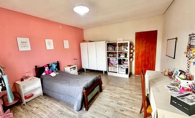 SE VENDE IMPECABLE CASA EN JARDINES DE LA COSTA II