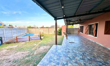SE VENDE IMPECABLE CASA EN JARDINES DE LA COSTA II