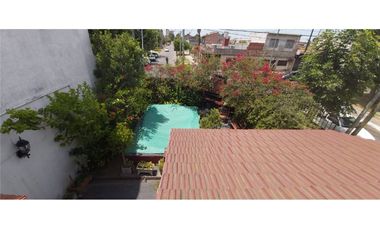 VTA CASA 3 AMB, COCHERA,TERRAZA,JARDIN,PILETA.