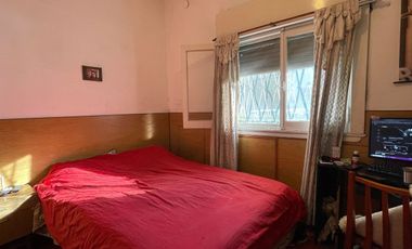 CASA 3 AMBIENTES CON TALLER BANFIELD APTO CREDITO