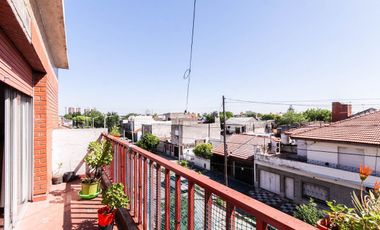 PH 4 amb con balcón y terraza en Gerli Avellaneda