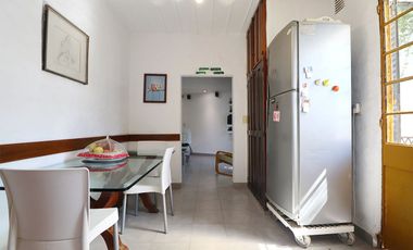 ESPECTACULAR CASA CON QUINCHO Y PILETA EN MORENO