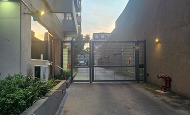 Cochera en exclusivo edificio