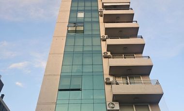 Cochera en exclusivo edificio