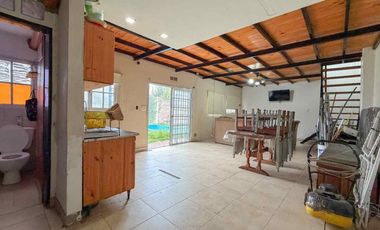 VENTA CASA MULTIFAMILIAR 7AMB + CASA 4AMB
