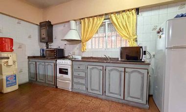 VENTA CASA MULTIFAMILIAR 7AMB + CASA 4AMB