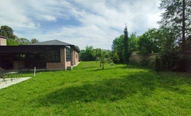CASA 3 DORMITORIOS VENTA EL RODEO PARQUE Y PILETA