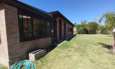 CASA 3 DORMITORIOS VENTA EL RODEO PARQUE Y PILETA