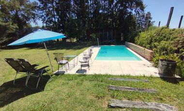CASA 3 DORMITORIOS VENTA EL RODEO PARQUE Y PILETA
