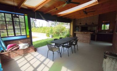 CASA 3 DORMITORIOS VENTA EL RODEO PARQUE Y PILETA