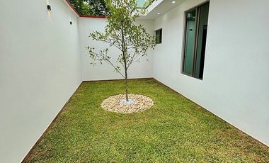Casa en venta en Coatepec – Doble altura, recámara en planta baja y roof garden