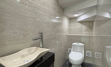 Casa en venta en Coatepec – Doble altura, recámara en planta baja y roof garden