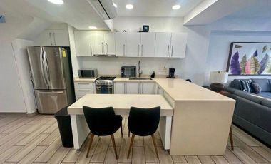 DEPARTAMENTO EN VENTA AMUEBLADO BAY VIEW GRAND MARINA PUERTO VALLARTA 2 NIVELES