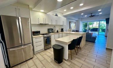 DEPARTAMENTO EN VENTA AMUEBLADO BAY VIEW GRAND MARINA PUERTO VALLARTA 2 NIVELES