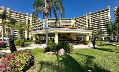 DEPARTAMENTO EN VENTA AMUEBLADO BAY VIEW GRAND MARINA PUERTO VALLARTA 2 NIVELES