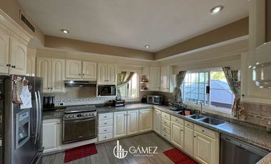 CASA EN VENTA O RENTA EN LOMAS DEL BOSQUE