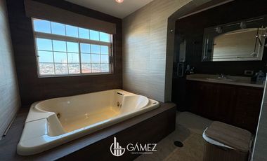 CASA EN VENTA O RENTA EN LOMAS DEL BOSQUE